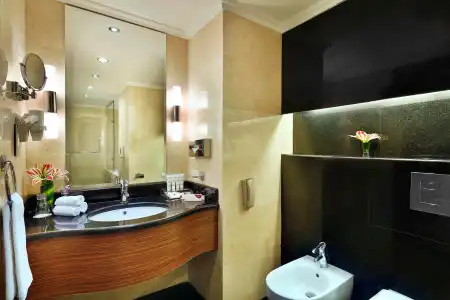 Crowne Plaza Amman by IHG - 9