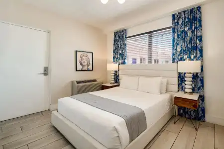 Waterside and Suites - 42