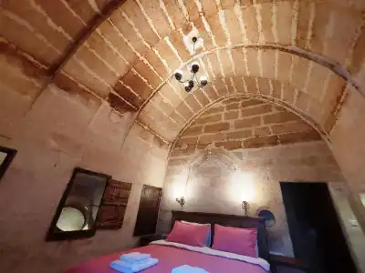 Armesos Cave - 63
