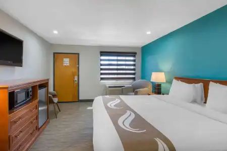 Quality Inn Near Hollywood Walk of Fame - 29