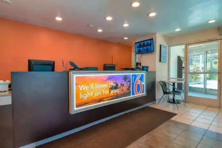 Motel 6 San Diego, CA - Circle - Mission Valley - 14