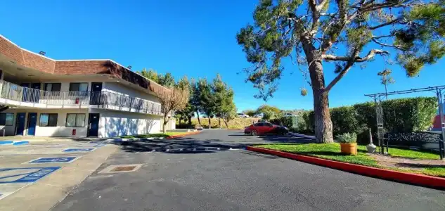 Motel 6 Palmdale, CA - 14