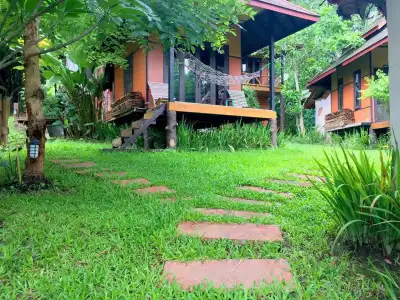 Khun Nai Tern Sai - Adults Only - 13