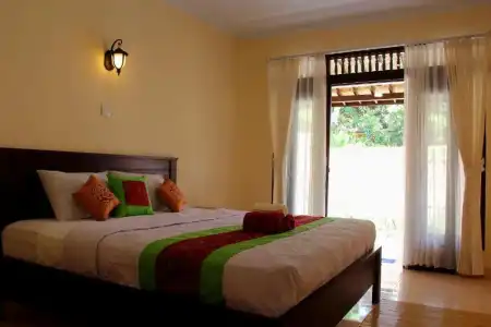 Nugraha Guest House 2 - 4