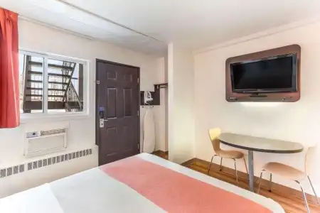 Motel 6 Lethbridge, AB - 33