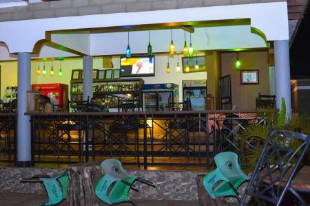 Burka Coffee Lounge - 16