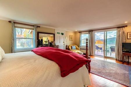 Wilburton Inn - 244