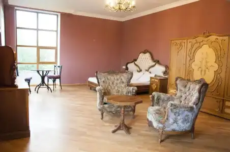 Chateau Gabriel - 9