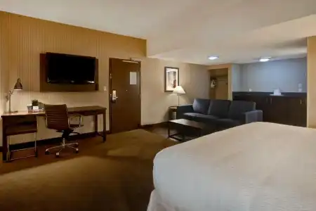 Four Points By Sheraton Peoria - 65