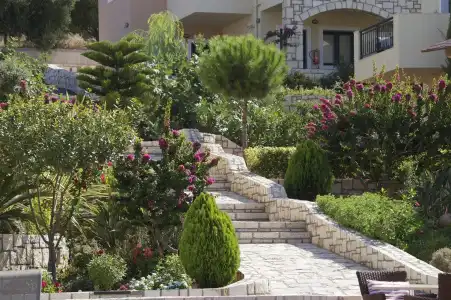 Pilot's Villas Luxury Suites - 11