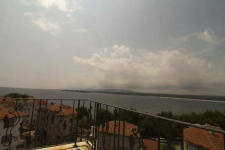Salena Plaza - 22
