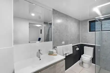 Montego Mermaid Beach Motel - 77