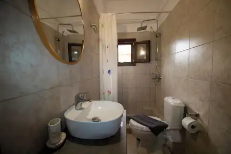 Harrys bar & apartments - 21