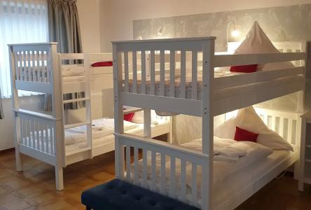 Schollers Restaurant & - 28