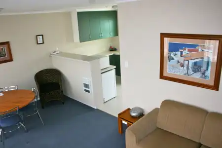 Amber Court Motel - 3