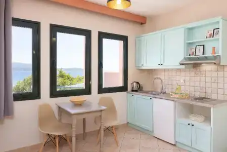 Nisea Samos - 42