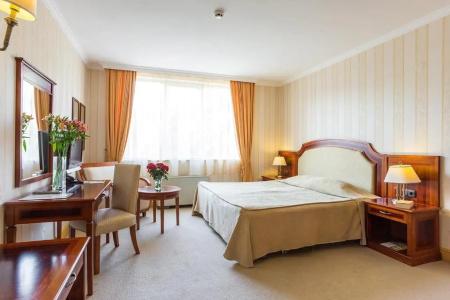 Romance & Family Suites - 109