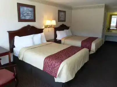 Red Roof Inn Fayetteville I-95 - 6
