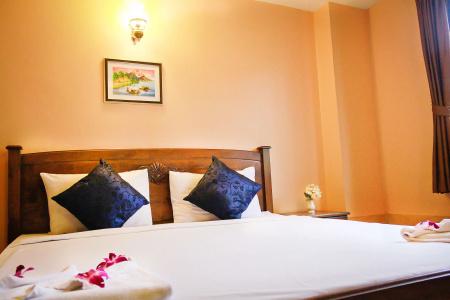 ZEN Rooms Soi Paradise Patong - 3
