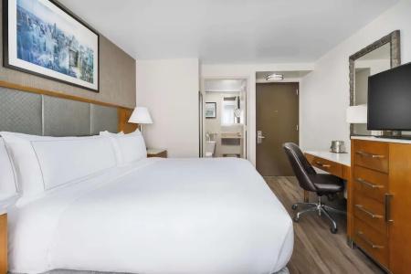 Doubletree Chelsea - 32