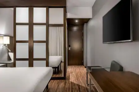 AC Pisa by Marriott - 11