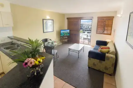 Inn Cairns Boutique Apartments - 3