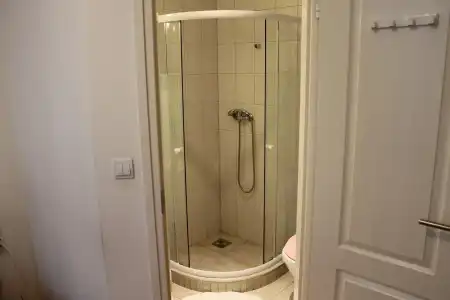 Omega Guesthouse Budapest - 6