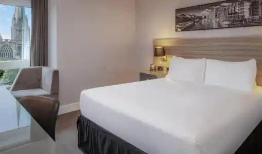 DoubleTree by Hilton Bristol City Centre - 41