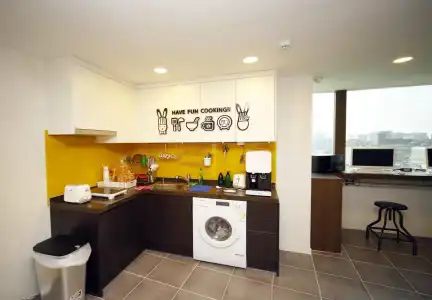 24 Guesthouse Sinchon Avenue - 15