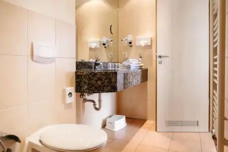 am Jungfernstieg - 24