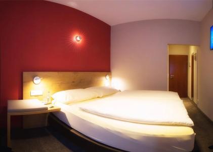 Azenberg Stuttgart, Sure Collection by BW - 30