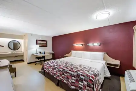 Red Roof Inn Laredo - 44