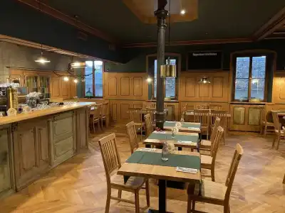 Bayerischer Hof - 18