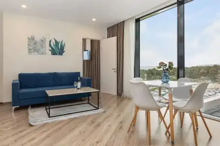 Bellevue Residence Suites - 207