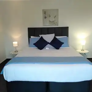 Albatross Motel - 31