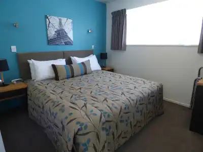 Fyffe On Riccarton - 28