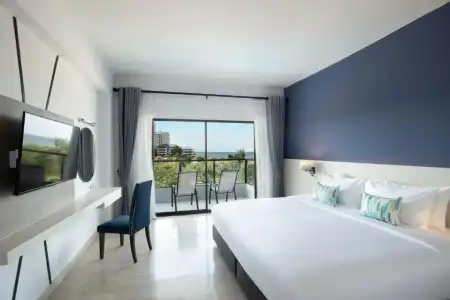 Centara Life Cha-Am Beach Resort Hua Hin - 57