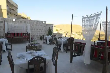 MERDIN BOUTIQUE - 10