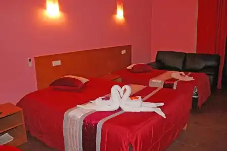 Monte Carlo Love Porto Guesthouse - 87