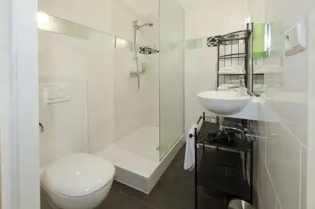 FLOATS by H2OTEL - 7