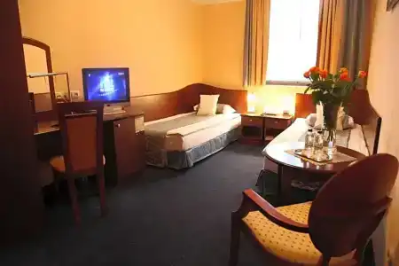 Ambasadorski - 39