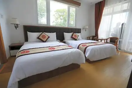 Nhat Vy - 50