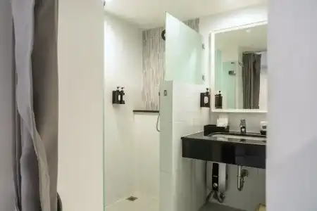 Sabai Sathorn - 253
