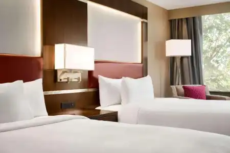 DoubleTree by Hilton Toronto Airport - 47