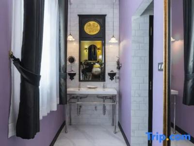 De Phanakron Boutique - 165