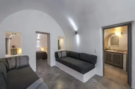 Theodora Suites - 4