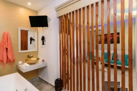 Diamond Luxury Suites - 46