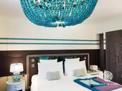 Hôtel de Paris - 72