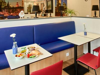 B&B Frankfurt-Hbf - 17