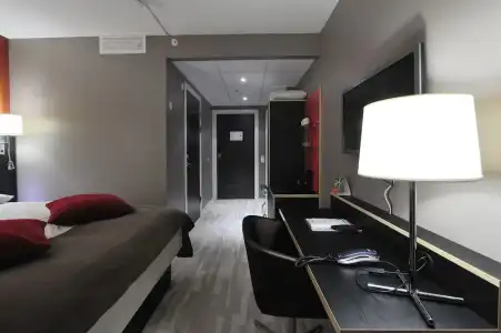 Quality Grand Royal - 83